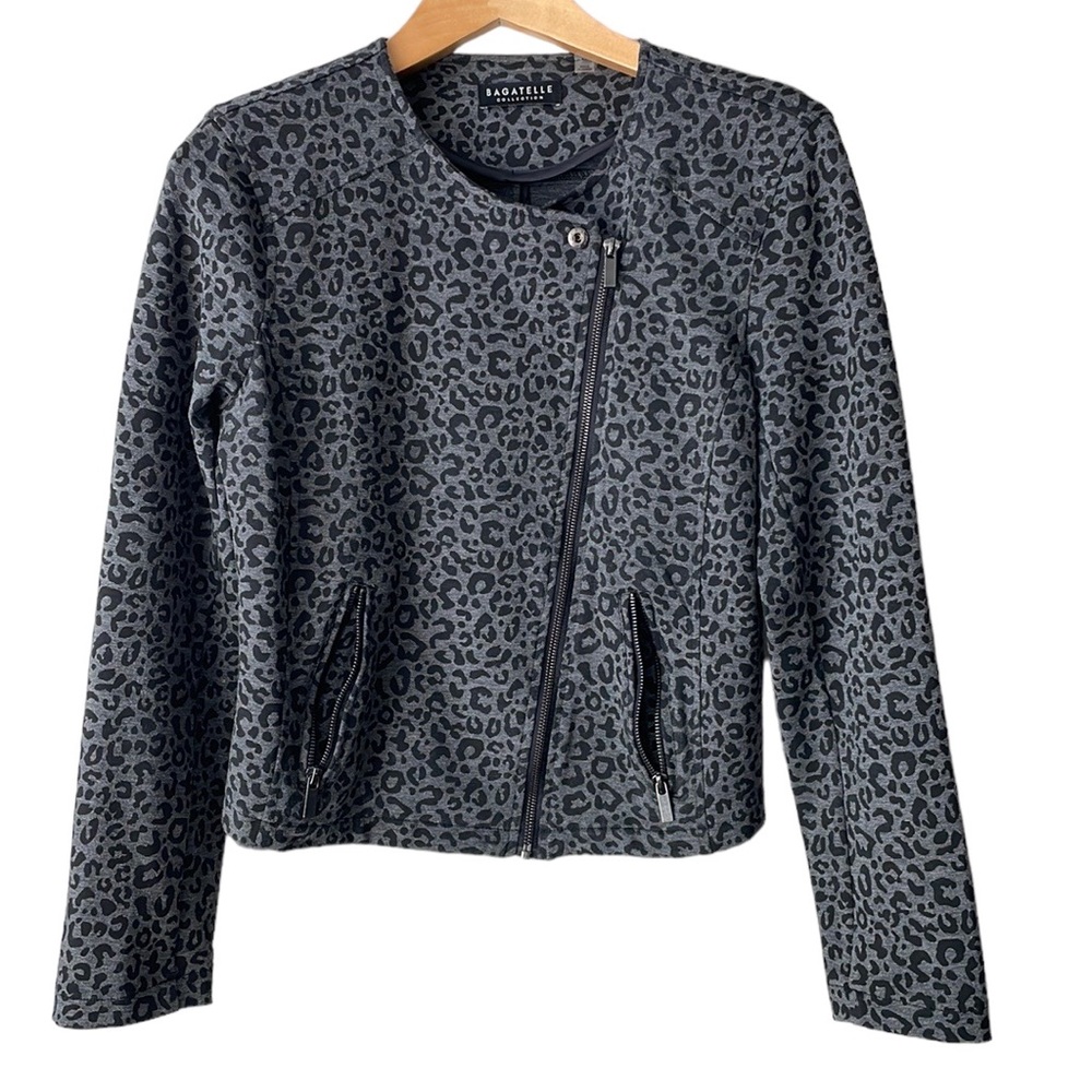 Bagatelle Collarless Gray/Black Cheetah Jacket With Asymmetrical Front sz S